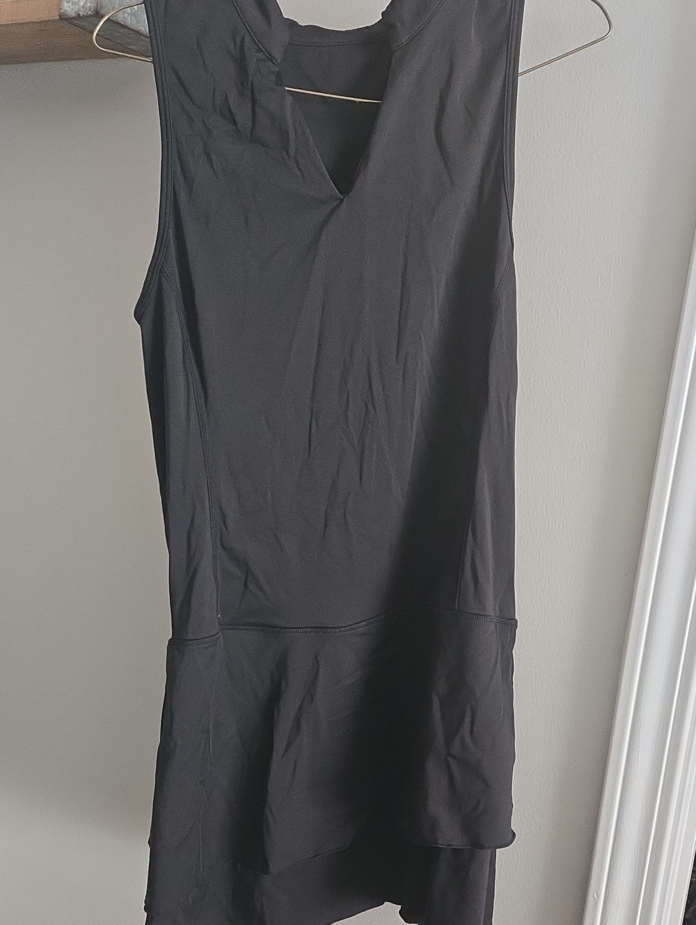 HALARA Black V-Neck Sleeveless Mini Dress